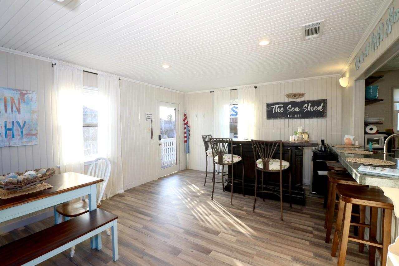 One-Of-A-Kind Beach Home With Lounge Bar Game Room 加尔维斯敦 外观 照片